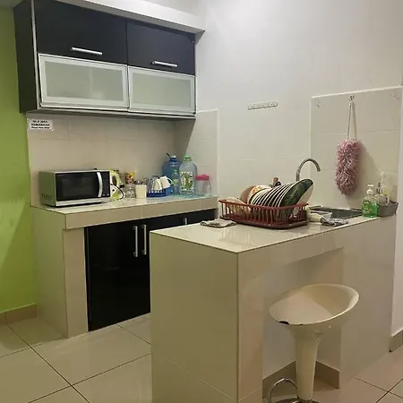 Private Studio Viana Court Service Apartment 1 With Private Parking Kota Bharu Exterior photo