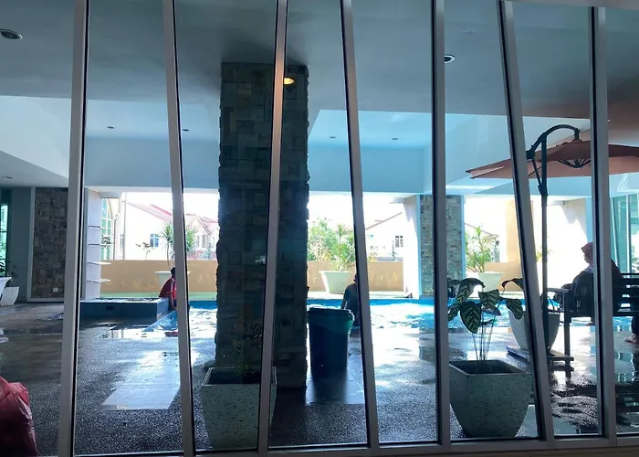 Private Studio Viana Court Service Apartment 1 With Private Parking